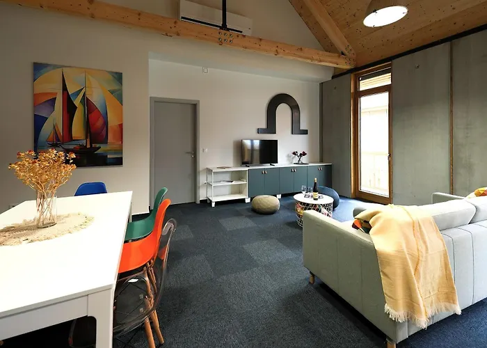 Soling Apartmanhaz * Velence